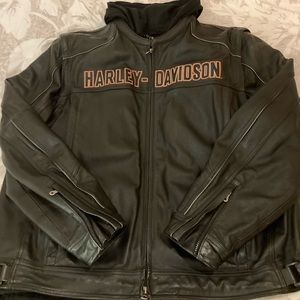 Men’s Harley Davidson leather jacket